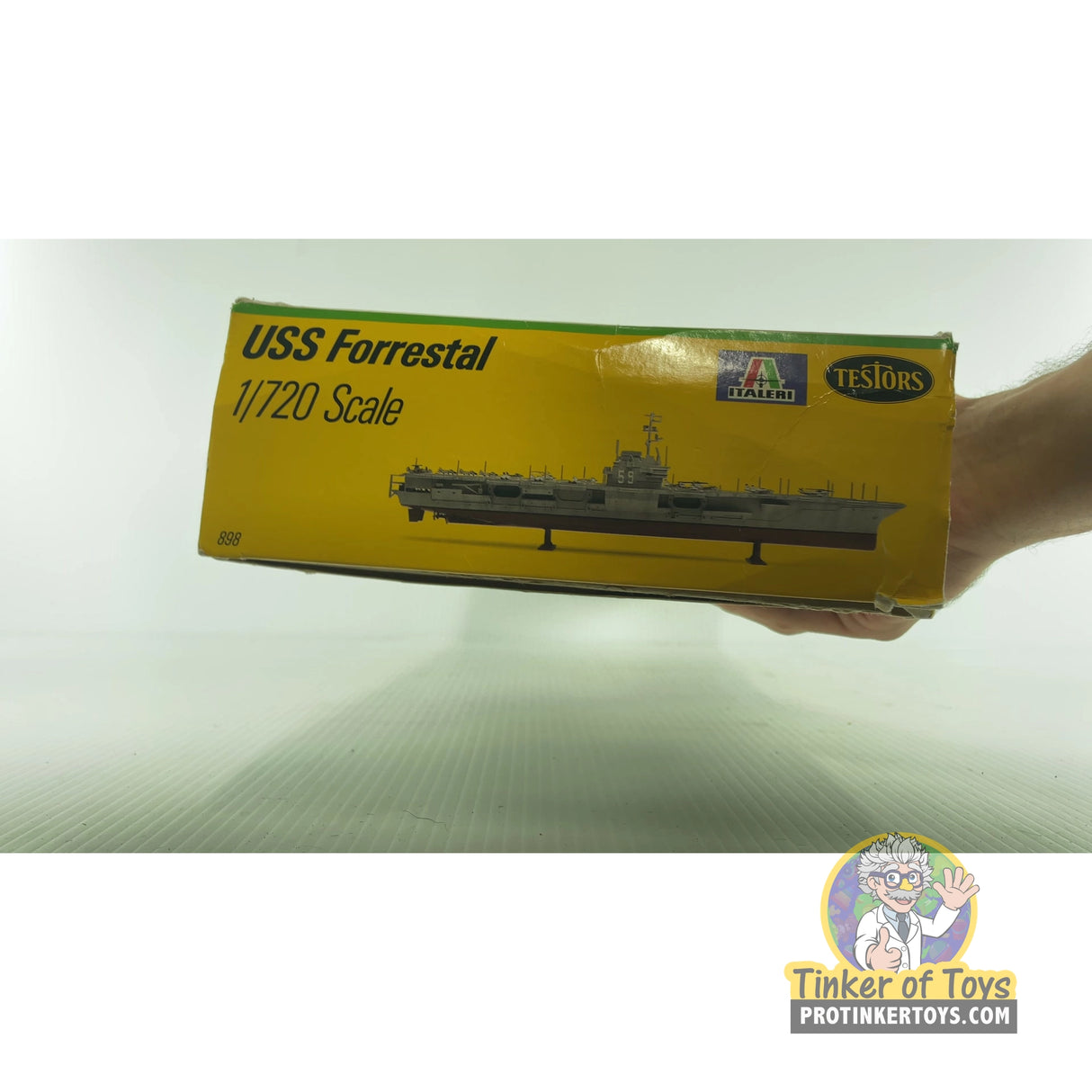 USS Forrestal 1:720 | 559 | Needs Brand Review