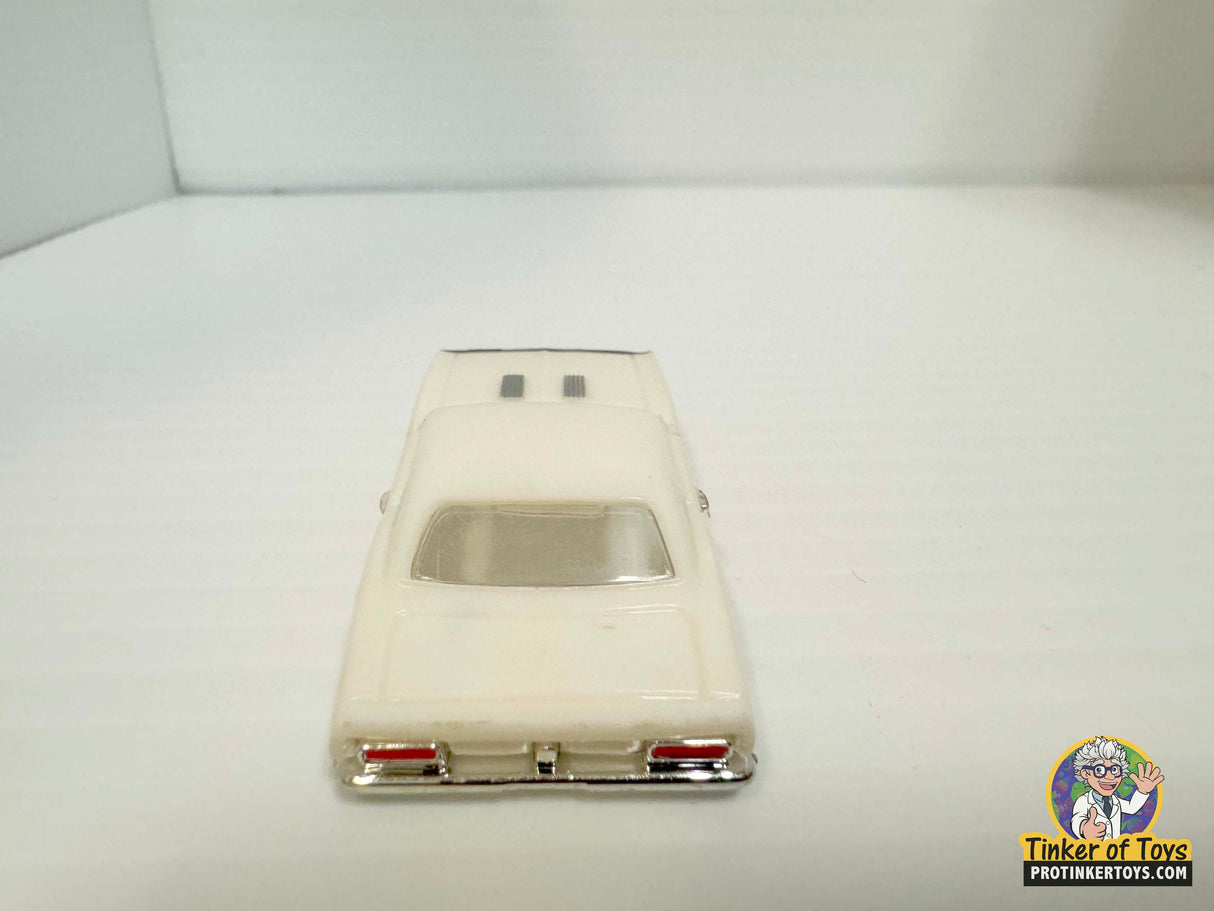 1967 Camaro White Black Stripe | MM02082 | Model Motoring