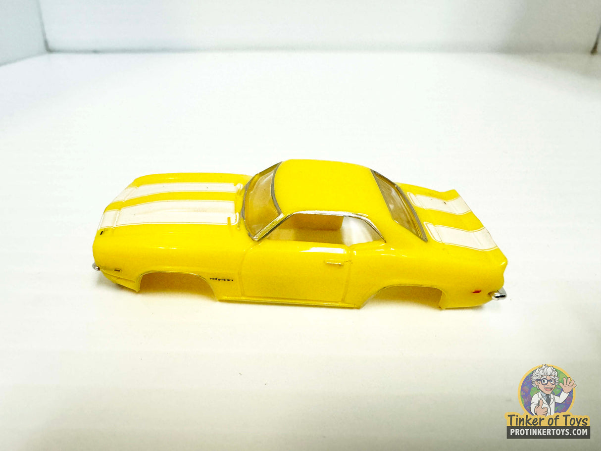 1969 Camaro Z/28 Yellow White Stripes | MM08091 | Model Motoring