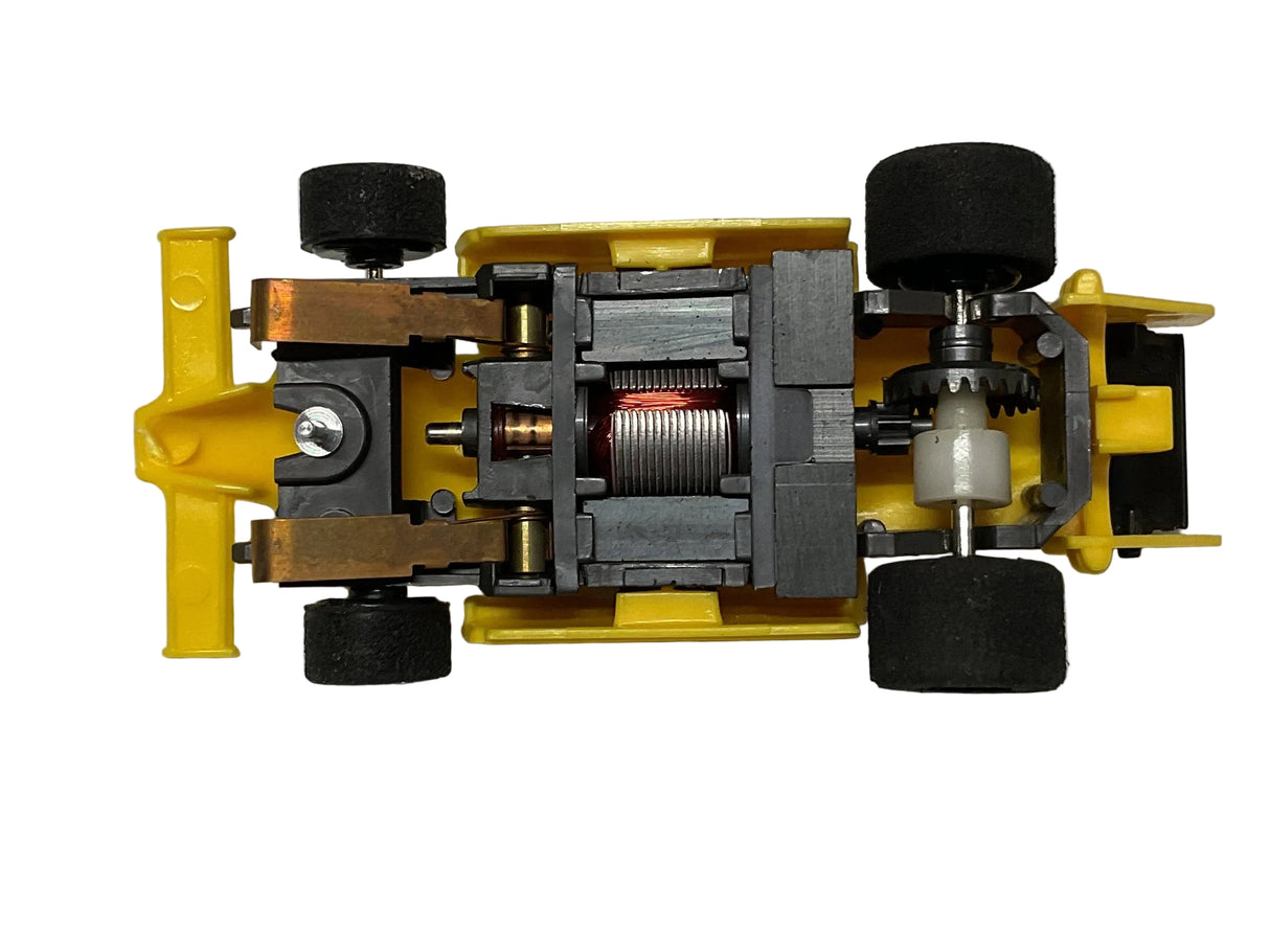 Generic F1 car plain body yellow 440 narrow chassis | B9104 | Tyco