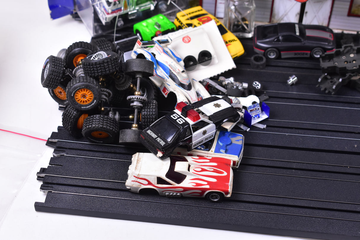 Joe's Junk Yard of HO Cars and Parts | Lot B | Tyco / Aurora