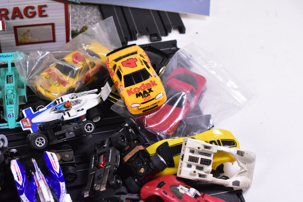 Big's Lew's Junk Yard of HO Cars and Parts | Lot D | Tyco / Aurora