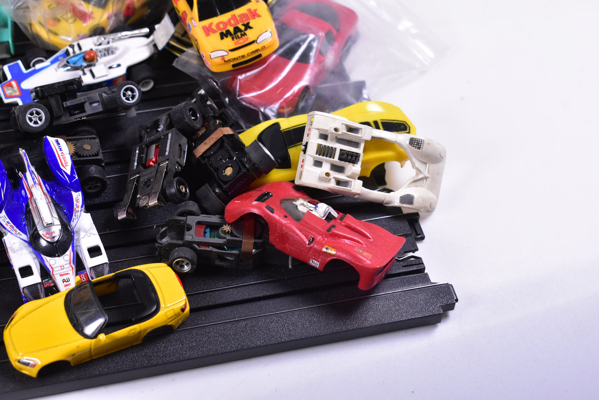 Big's Lew's Junk Yard of HO Cars and Parts | Lot D | Tyco / Aurora