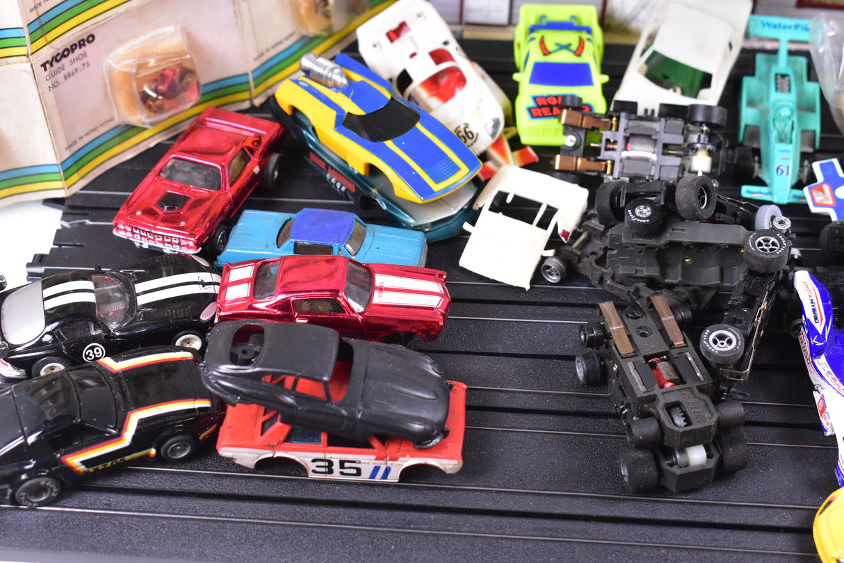 Big's Lew's Junk Yard of HO Cars and Parts | Lot D | Tyco / Aurora