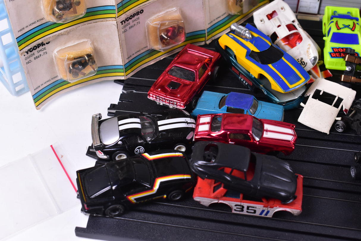 Big's Lew's Junk Yard of HO Cars and Parts | Lot D | Tyco / Aurora