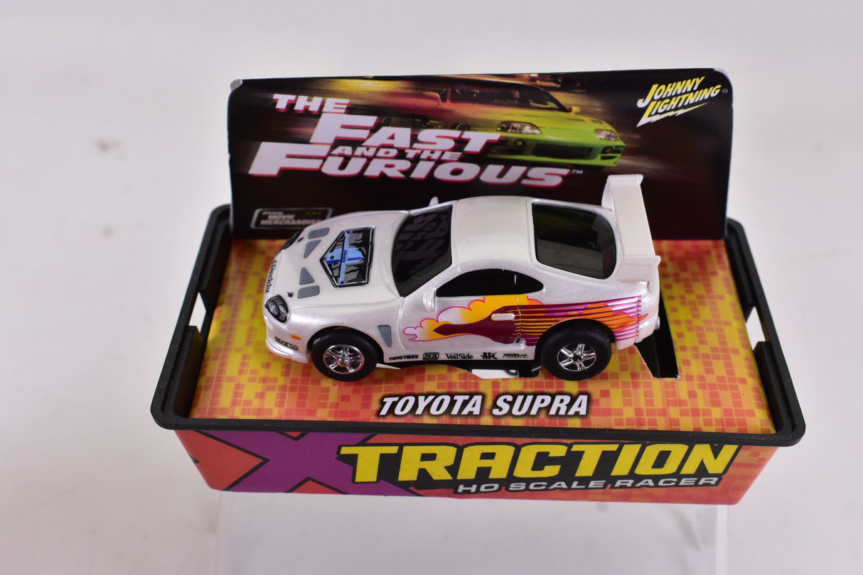 Toyota Supra White Xtraction Chassis Ho Scale Racer | Auto World