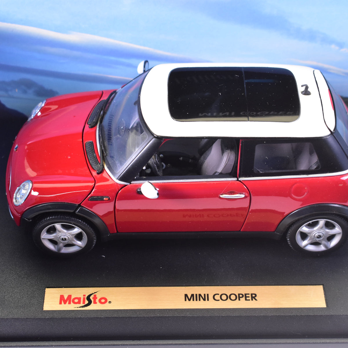 Second Chance Mini Cooper (Sun Roof) Special Eition 1:18 Scale 