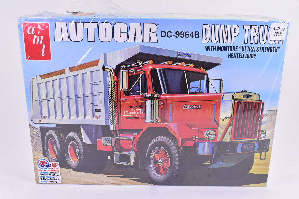 Second Chance AutoCar DC-9964B Dump Truck 1/25 Scale | AMT1150 | AMT Model Kits