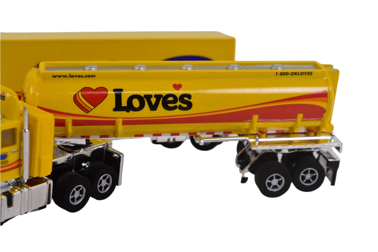 Loves keep America Truckin' Across America 14.5 ' Slot Car Set | CP8159 | Auto World