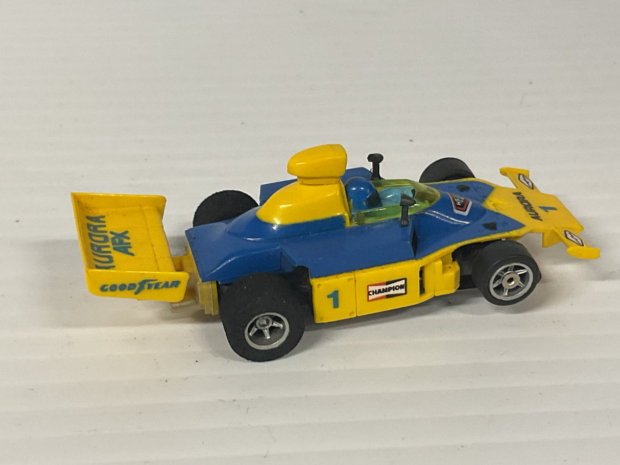 Aurora AFX Super G-Plus McLaren F-1 Yellow/Blue w/Scoop | 2845 | Aurora - AFX