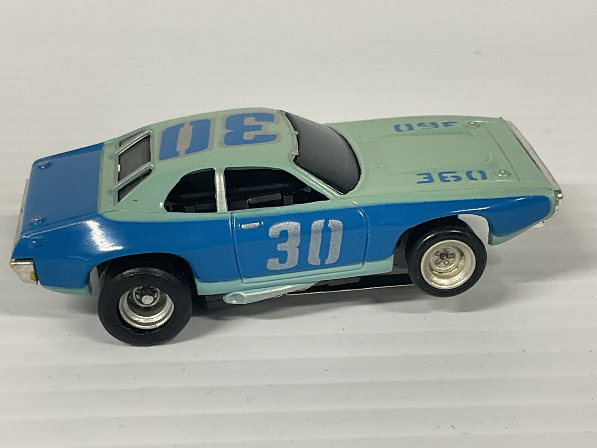 Aurora AFX magnatraction Plyouth Road Runner Stock Car Blue/Blue #40 | 1762 | Aurora - AFX