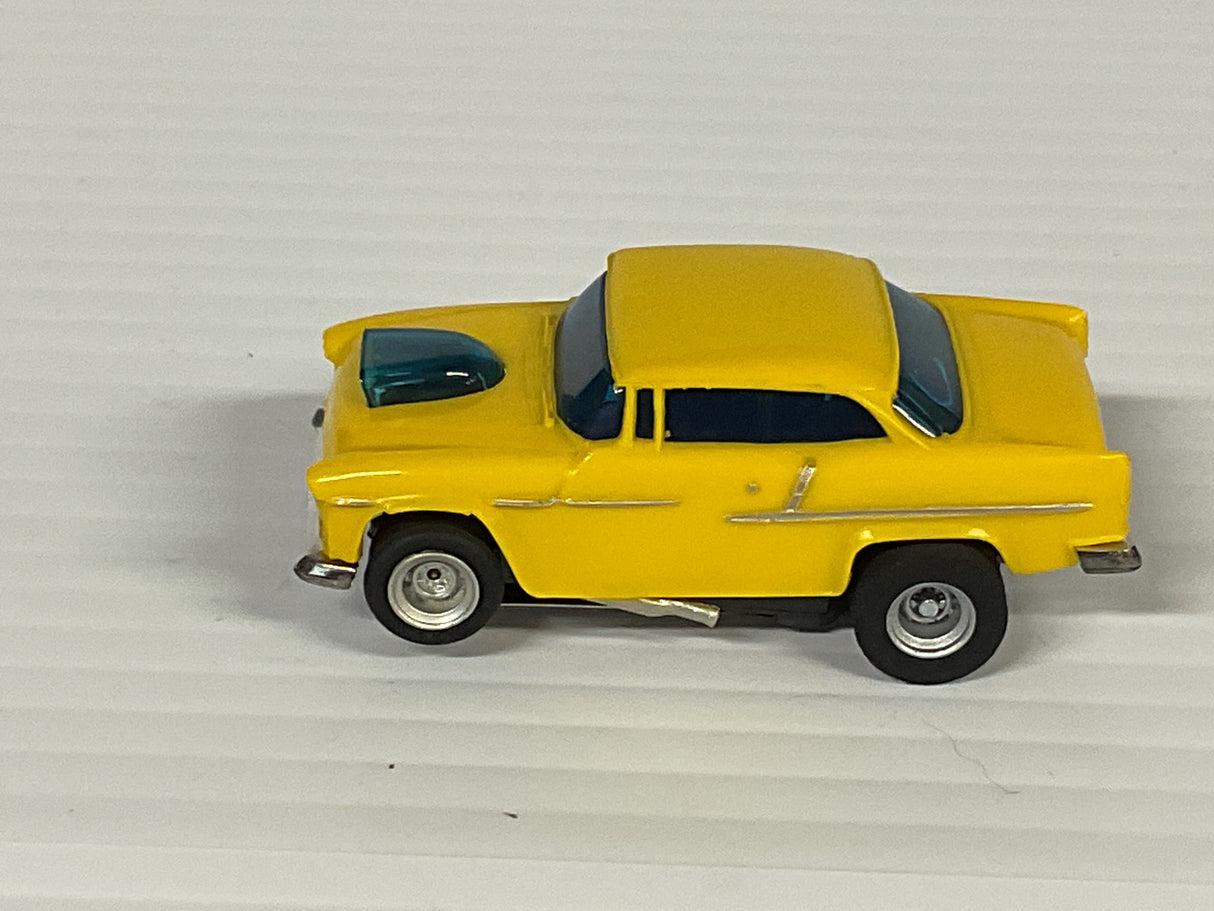 Aurora AFX 1955 Cheyv Bel Air Yellow/Silver Pipes magnatraction | 1777-1913 | Aurora - AFX