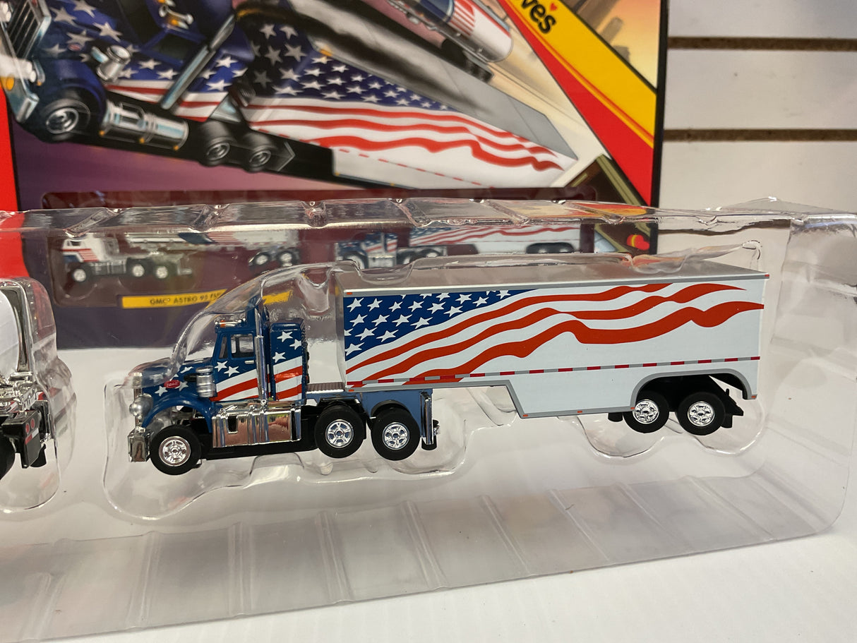 Loves Heartland Haulers AMP Chassis 12'Slot Car Set | CP8253 | Auto World