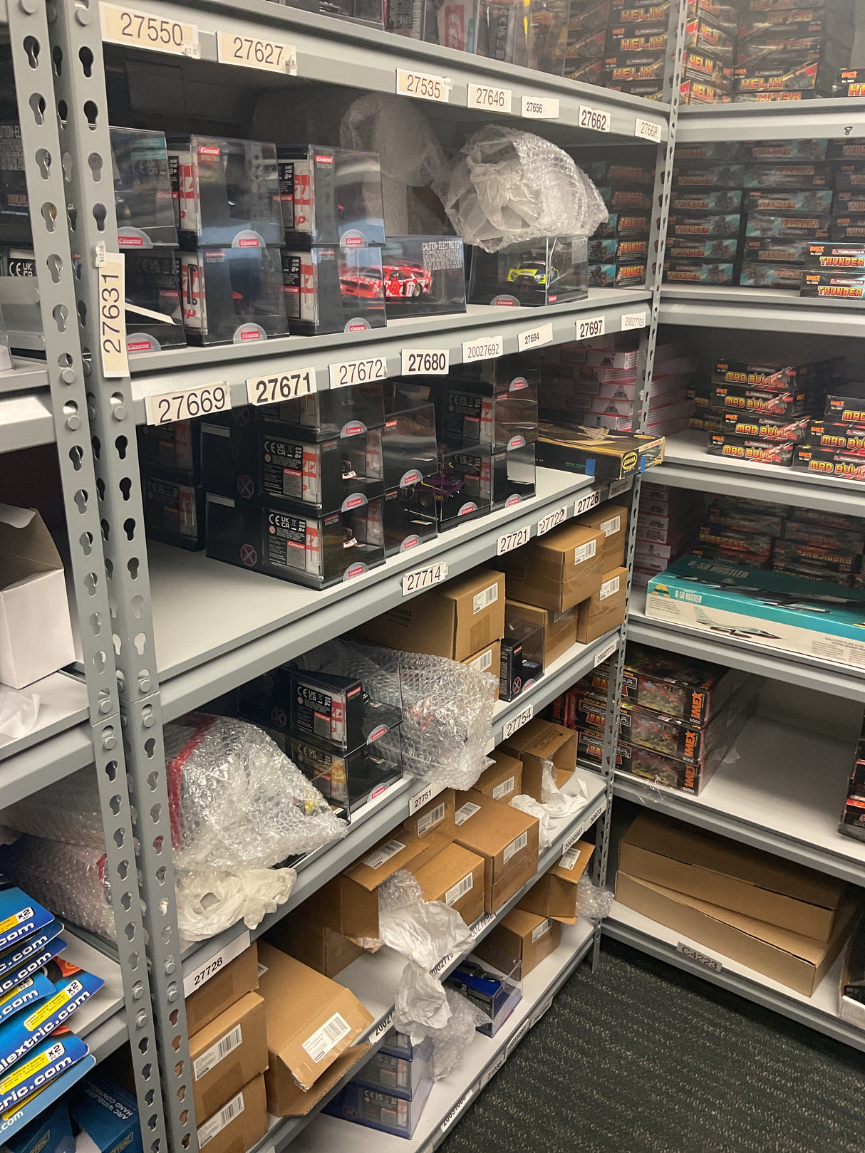 Bryan‘s Bargain 13.5 4 assorted Carrera analog, and digital 1/32 cars | Bargain 13.5 | Protinkertoys