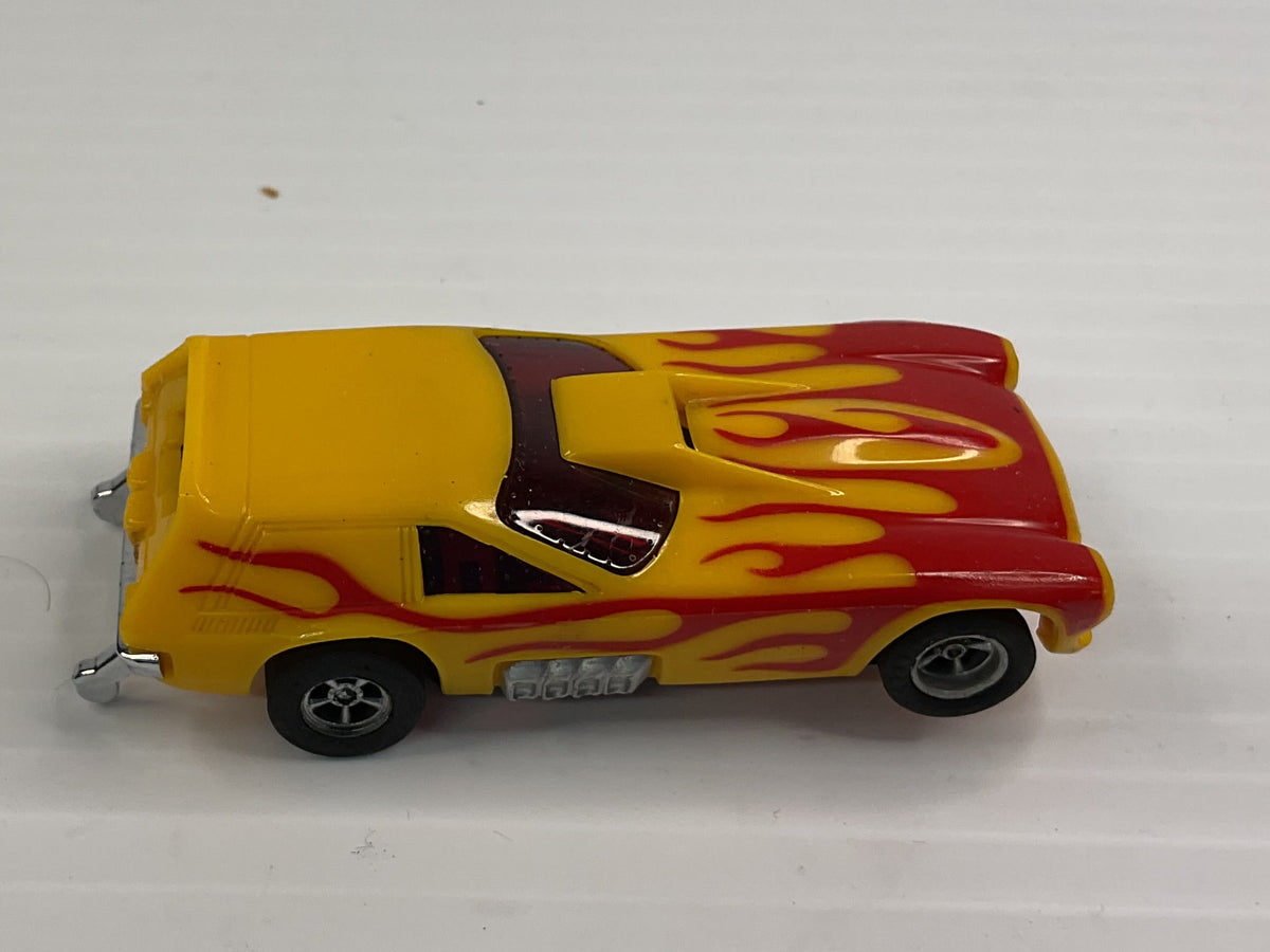 Aurora AFX magnatraction 1971 Vega Gasser Translucents Yellow/Red Flames | 1759 | Aurora - AFX