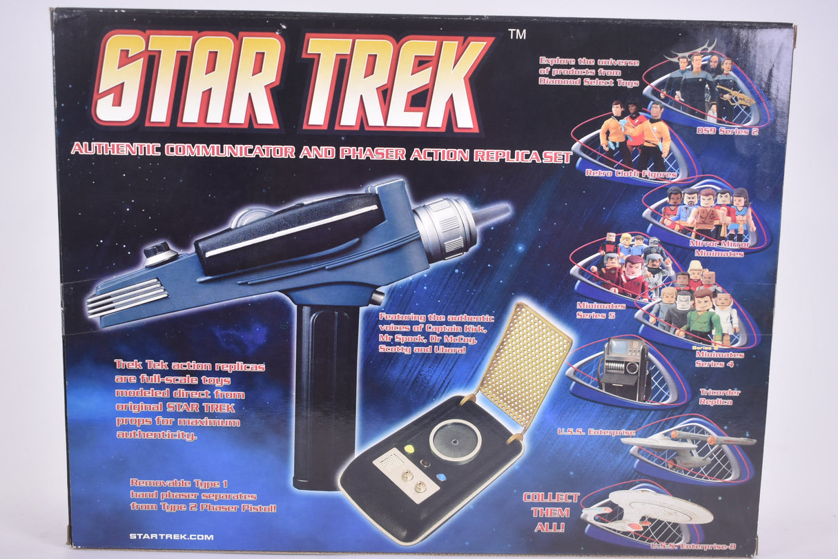 Classic Star Trek Phaser Pistol andCommunicator Set | 17763 | Diamond Select toys