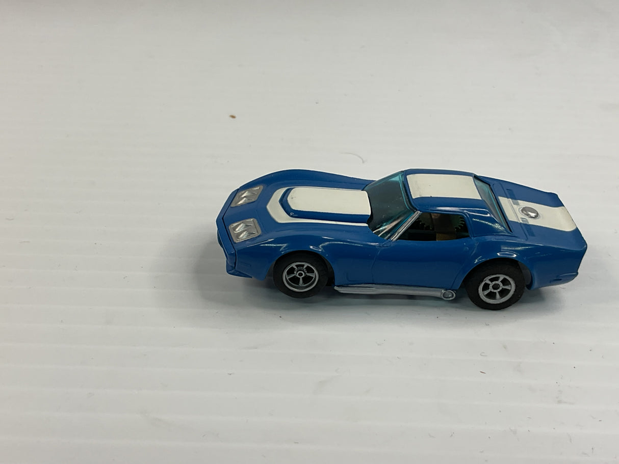 Aurora AFX non-magnatraction Corvette "A" Production DarkBlue/White | 1703 | Aurora - AFX