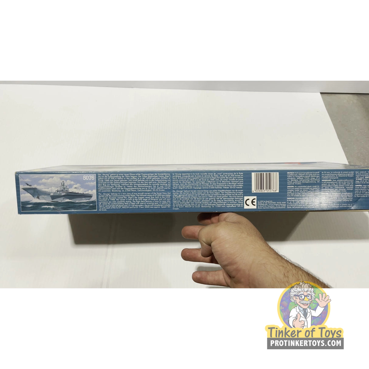 Soviet Aircraft Carrier Varyag 1:720 | 5076 | Revell