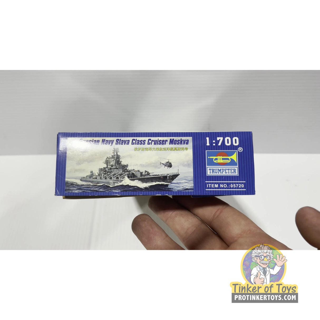 Russian Navy Slava Class Cruiser Moskva 1:700 | 05720 | Trumpeter