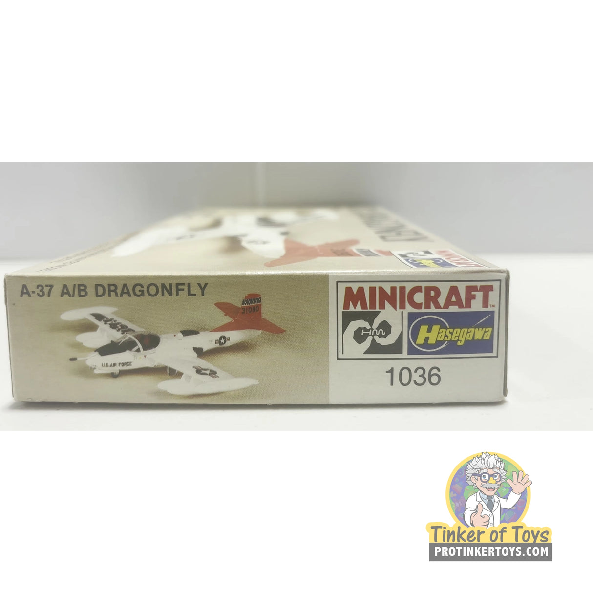 A-37 A/B Dragonfly 1:72 | 1036 | Dragon