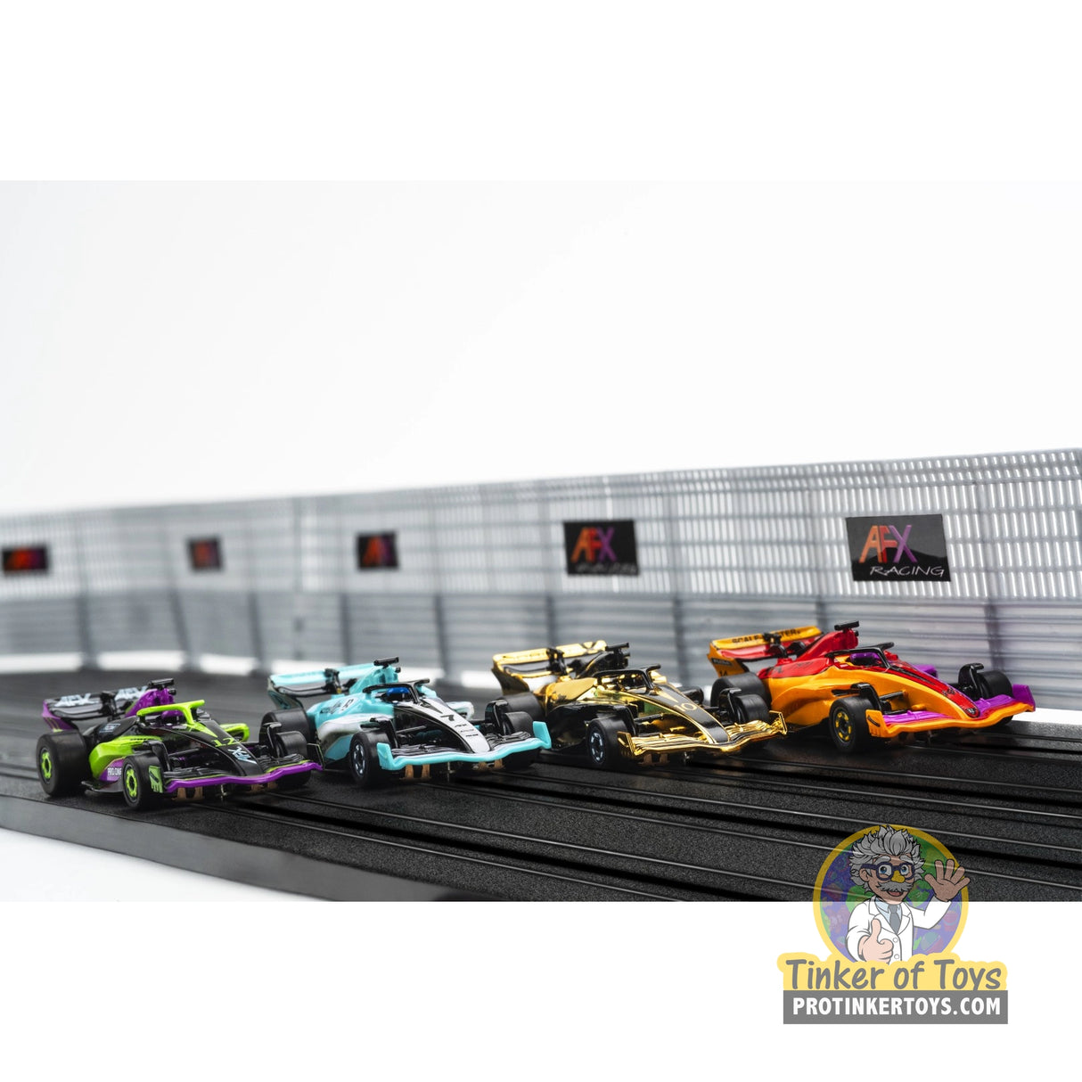 Super International 4-Lane w/Tri-Power Pack | 22157 | AFX/Racemasters