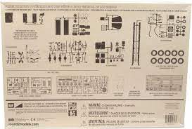 Second Chance MPC Mack DM800 Semi Tractor 1:25 Scale Model Kit | MPC899 | Round2