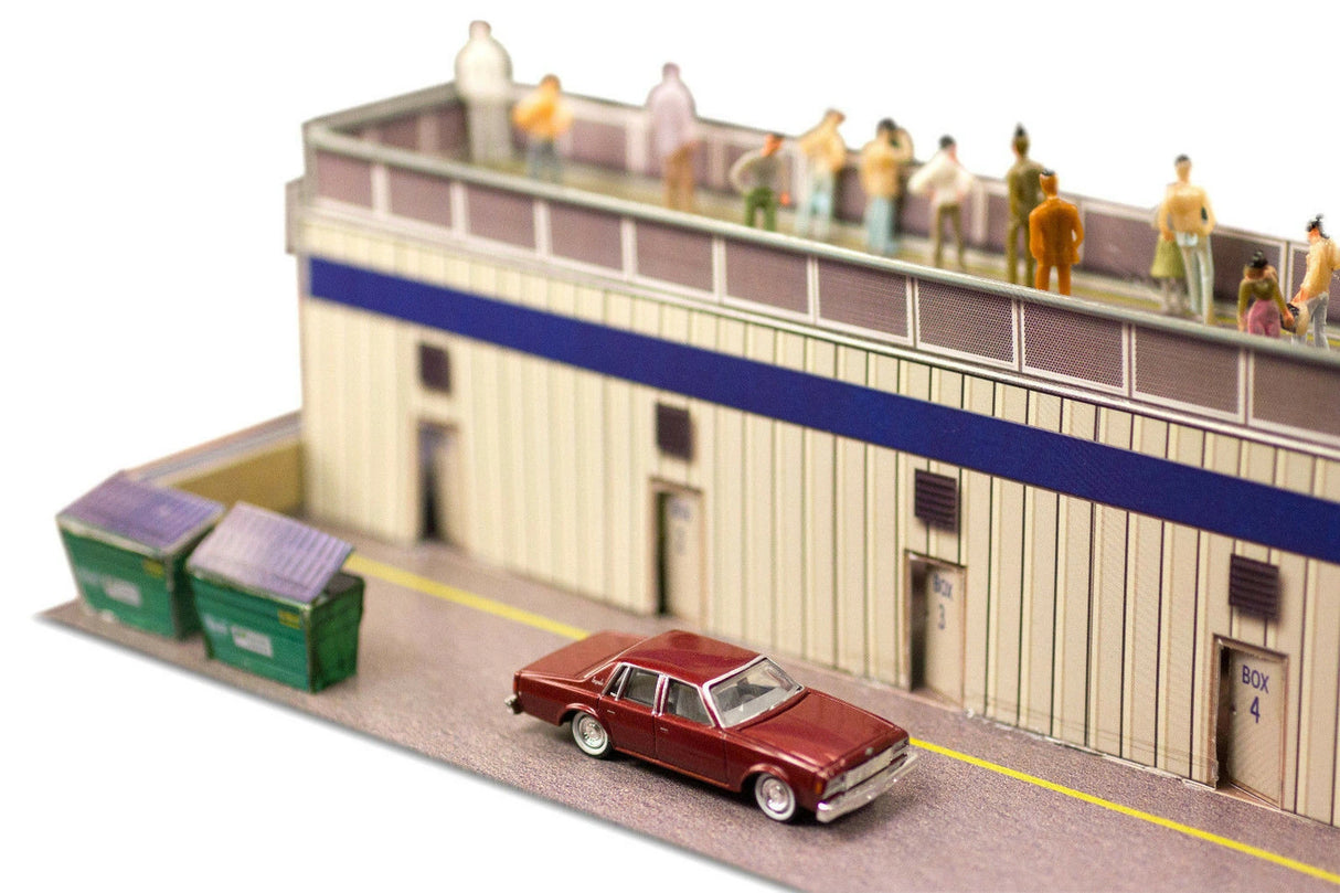Press & Media Tower Photo Real scale building kit for BK 6424, package view