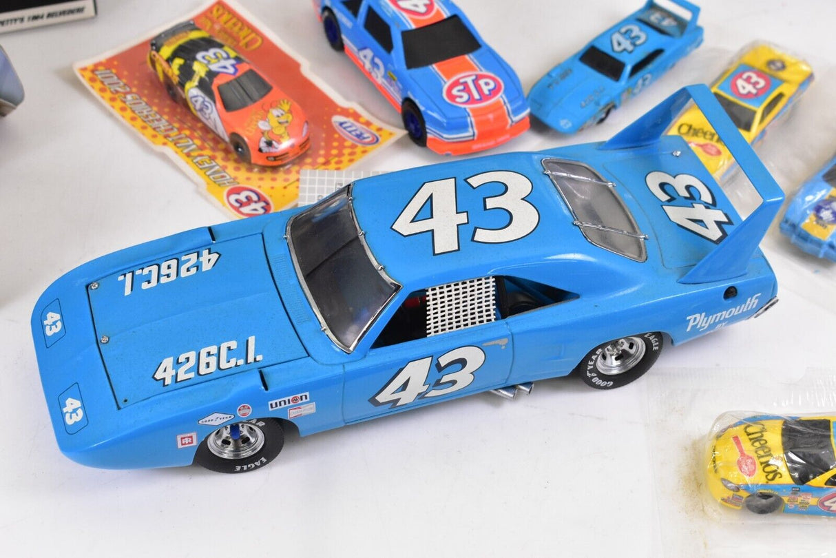 Mega Mega Lot of RICHARD PETTY #43 DIE CAST and picture