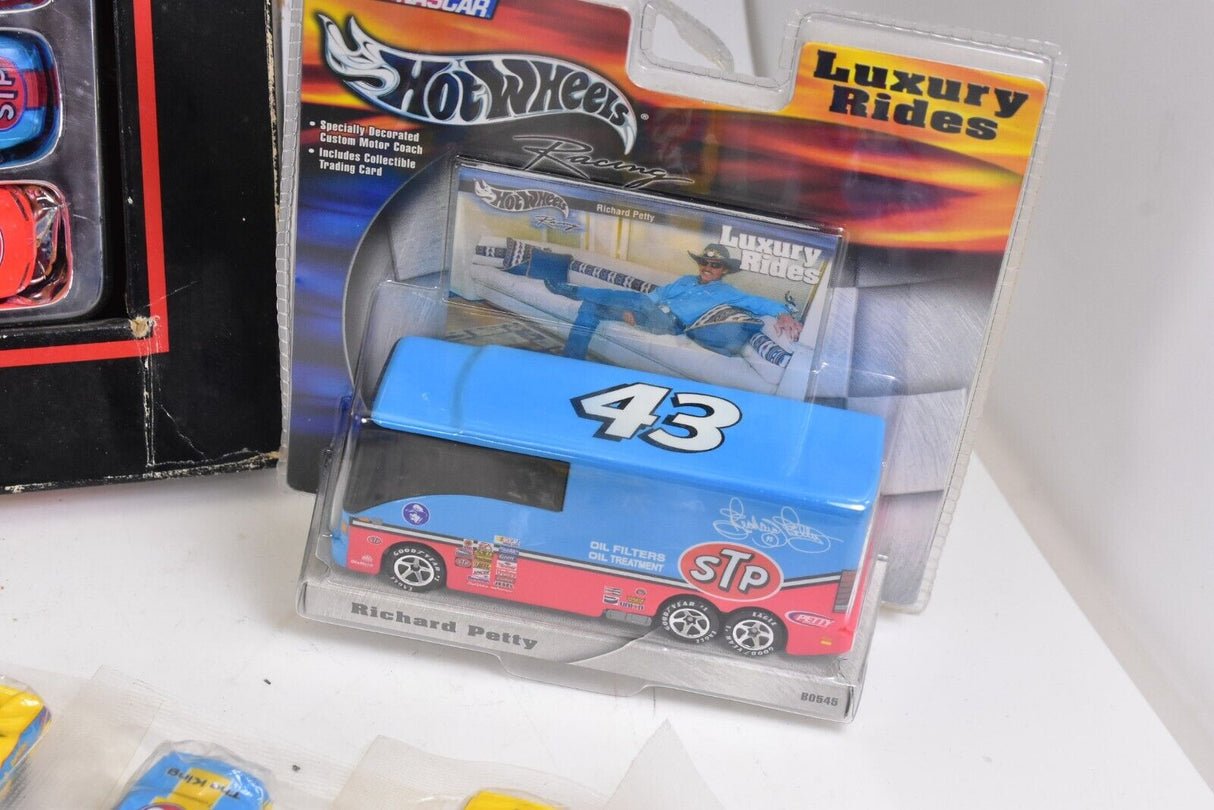 Mega Mega Lot of RICHARD PETTY #43 DIE CAST and picture