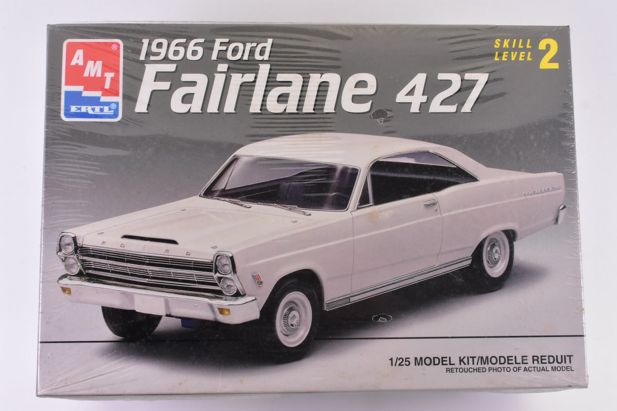 Vintage | 1966 Ford Fairlane 427 1:25 Scale | 6180 | AMT/ERTL