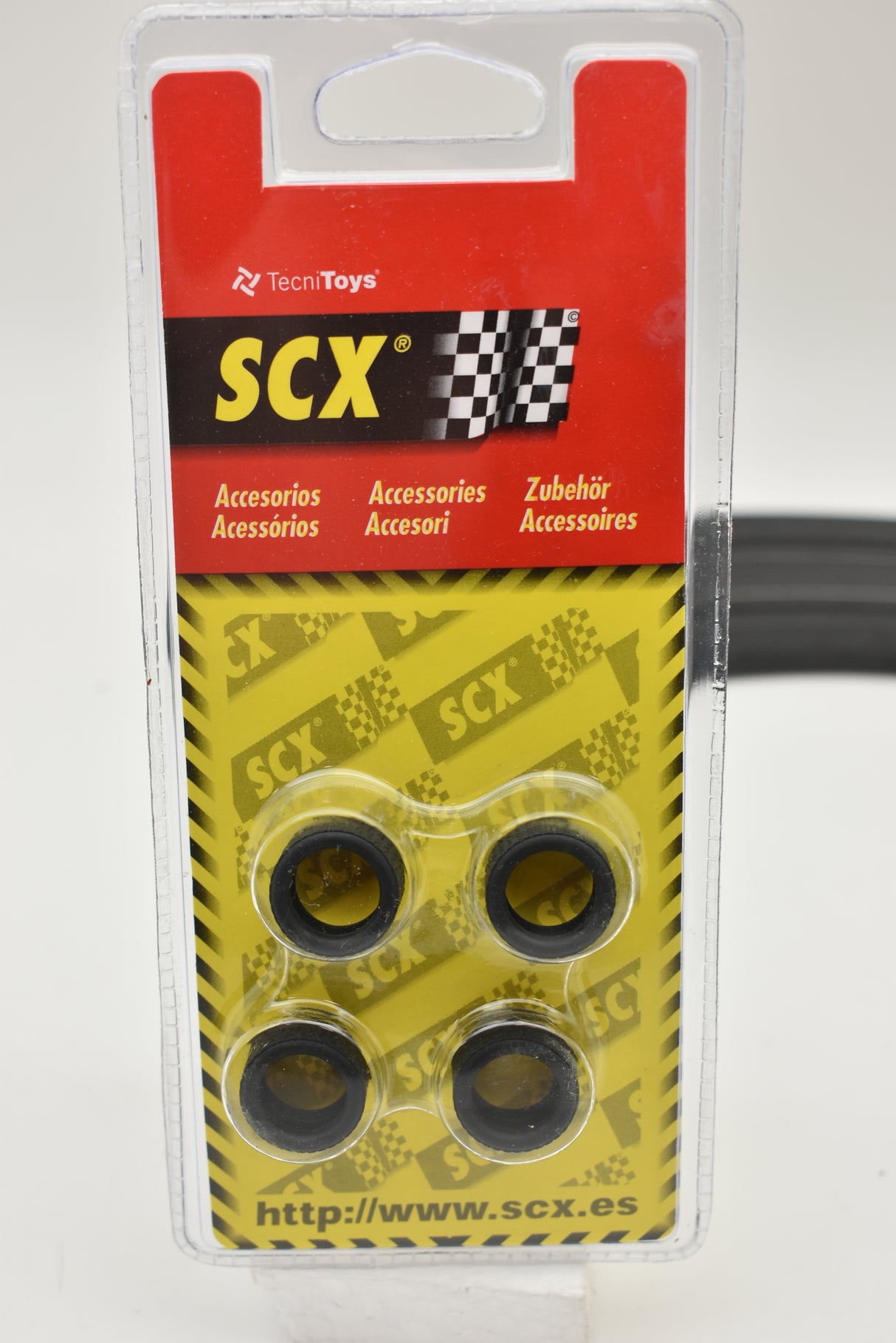 Four yellow rally tires for RC car, size 18.3mm for SCX 88340