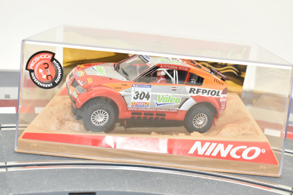 Mitsubishi Pajero Evo Dakar 2006 slot car model display for ZZ Expired Kim Collection 50390