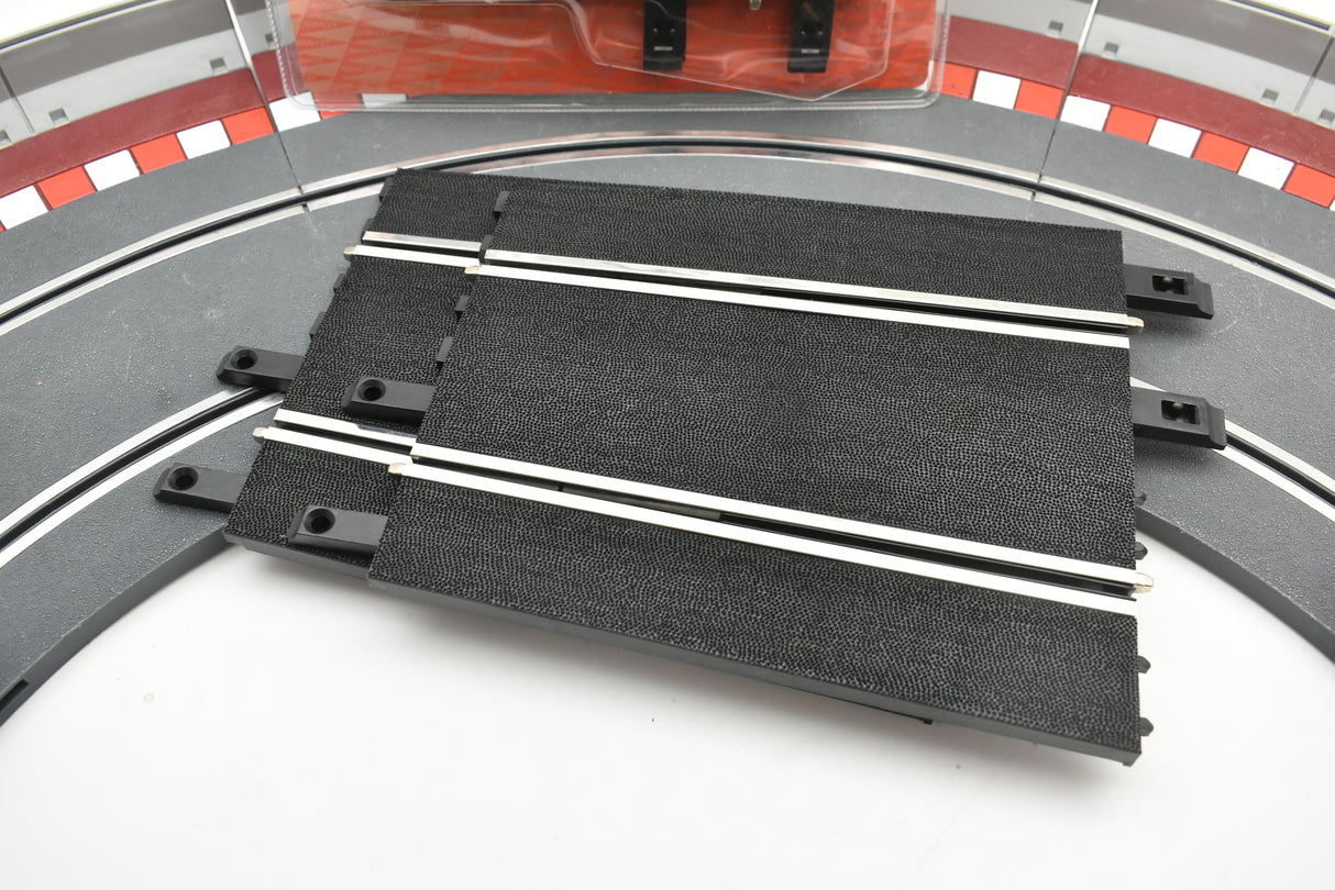 Track converter pieces for Ninco to Scalextric racing circuits for 10110