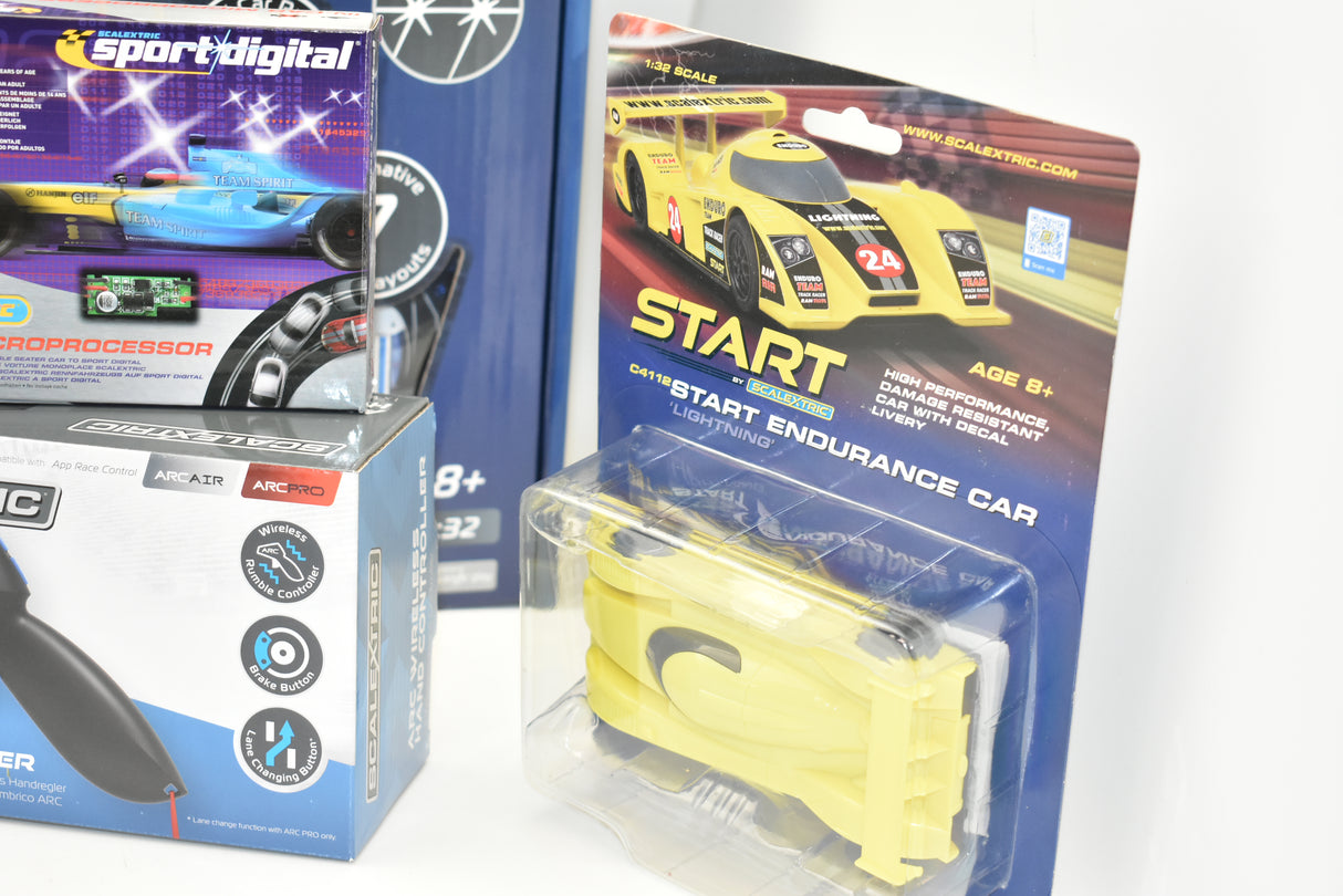 Remote control car set with yellow chassis and accessories for Bundle Pack Special C1404T