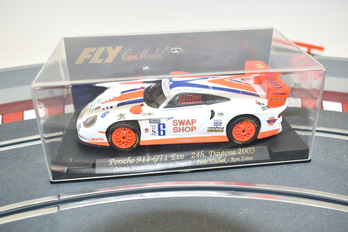 Slot car of a 2003 Porsche 911 GT1 Evo race car for Fly Car 88031, rear view