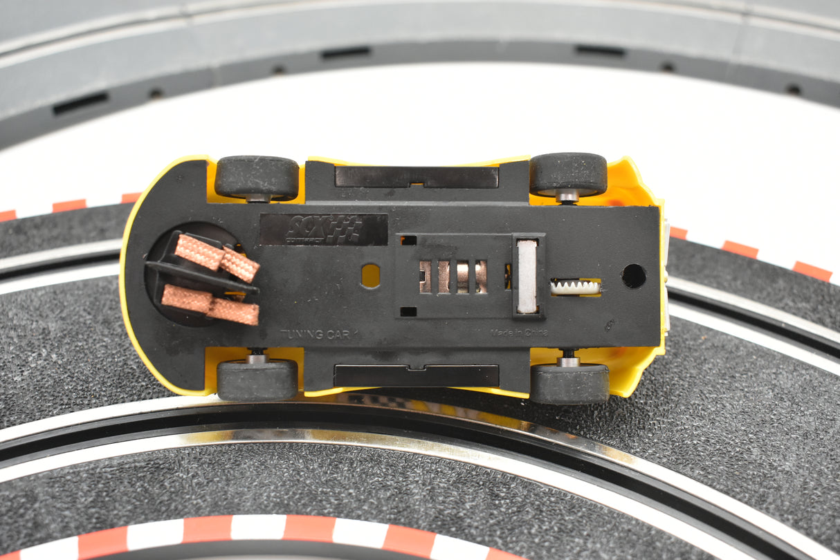 Yellow electronic component for a remote-controlled toy car for SCX Compact C10182X300
