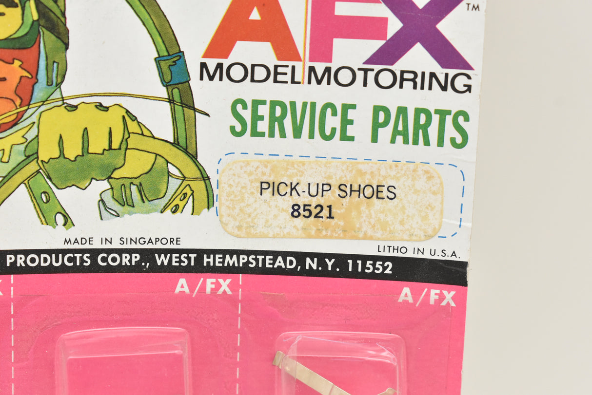 Card showing "Pick-Up Shoes 8521" service parts information for Aurora / AFX 1 card of 12