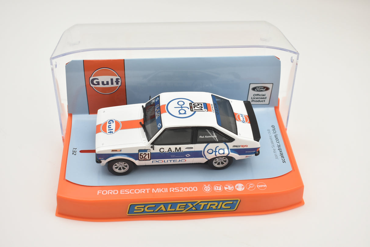 Slot car of a Gulf-liveried Ford Escort MK2 RS2000 race car for Scalextric C4150, front view