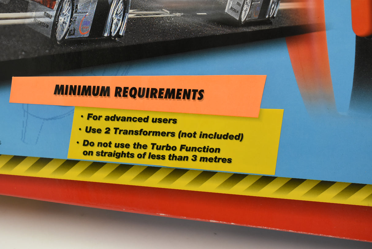 Minimum requirements for slot car racing: advanced users need 2 transformers and straights over 3m