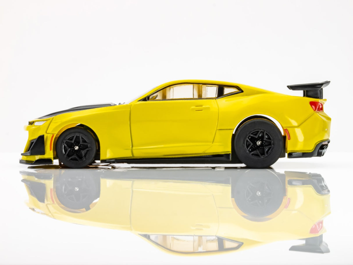 2021 Camaro ZL1 1LE Shock Yellow | 22075 | AFX/Racemasters