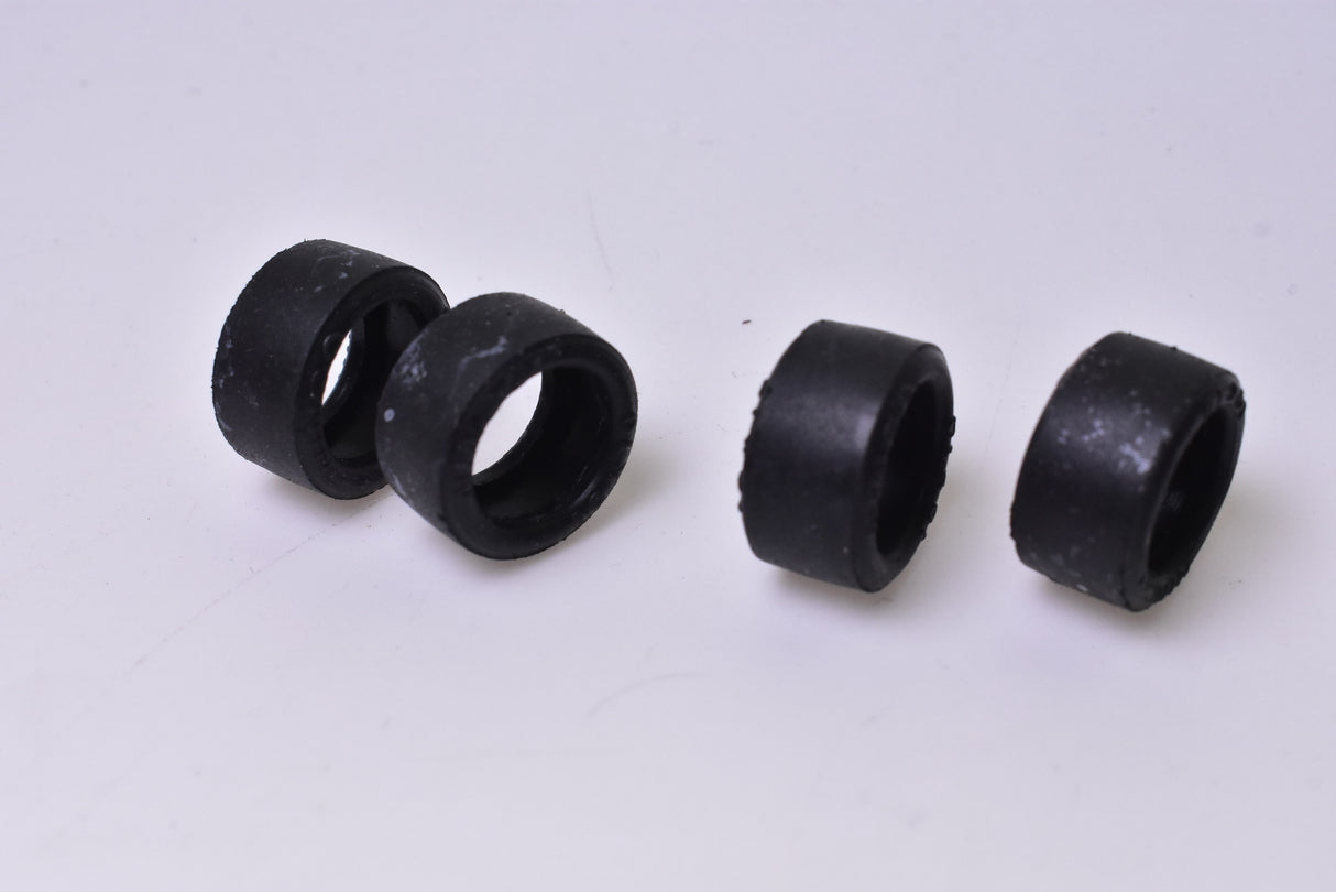 4 x Neumaticos Slick 19 x10 Shore A-26Tires (2+2) 1/32 Slot Cars | 80515 | NINCO Slot Cars