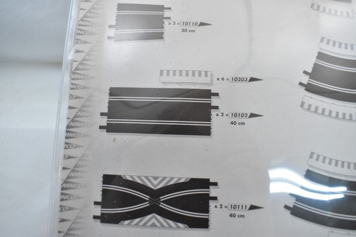Patterned fabric strips showing various widths and lengths for crafting for Ninco 10102