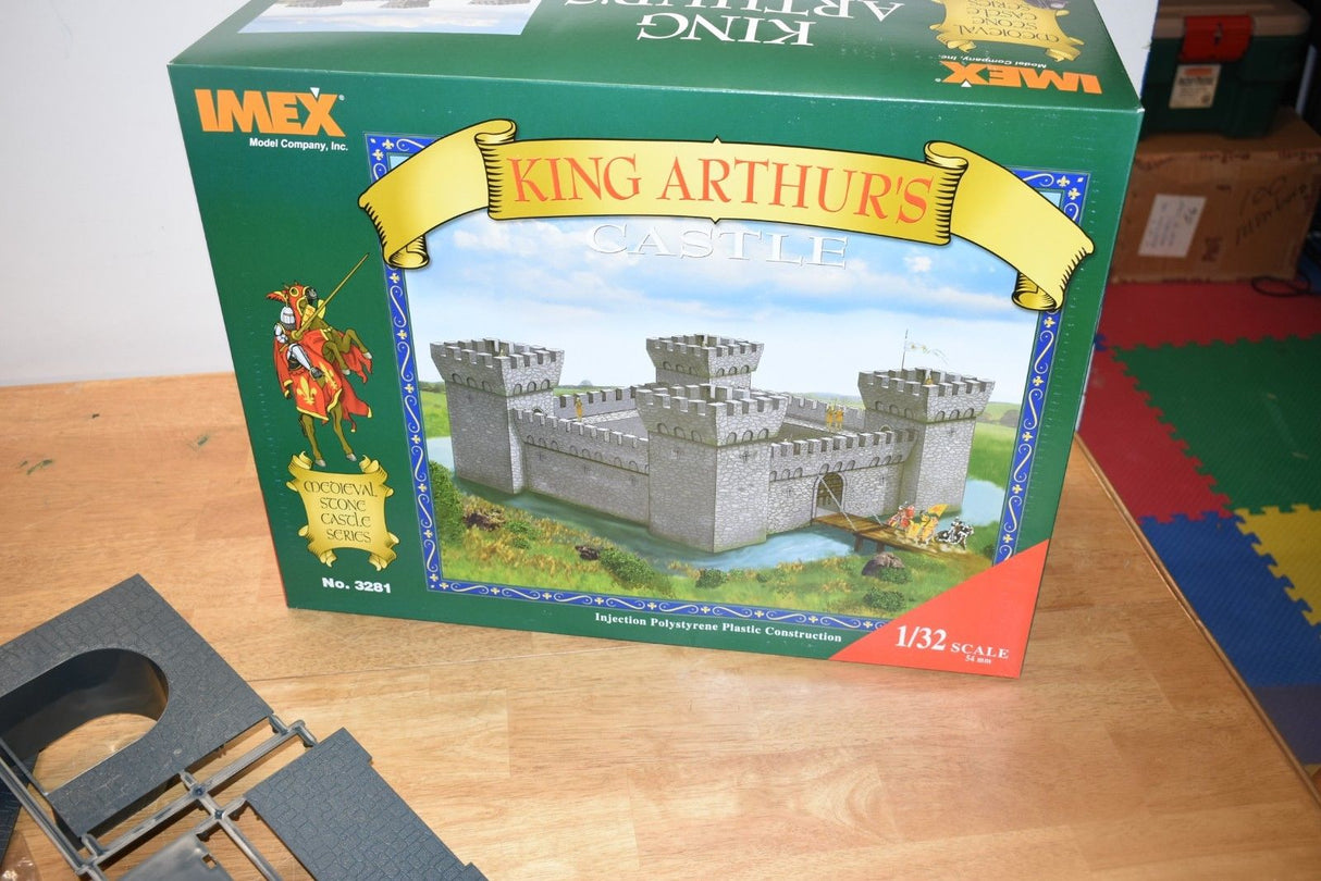 Model kit box for King Arthur's Castle, 1/32 scale plastic construction for IMEX IMX3281