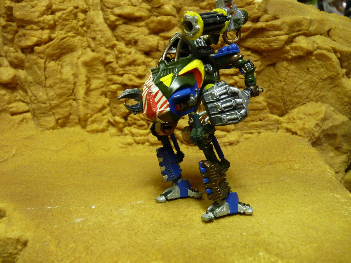 Action figure of a robot character standing on yellow textured surface for Robogear 6002