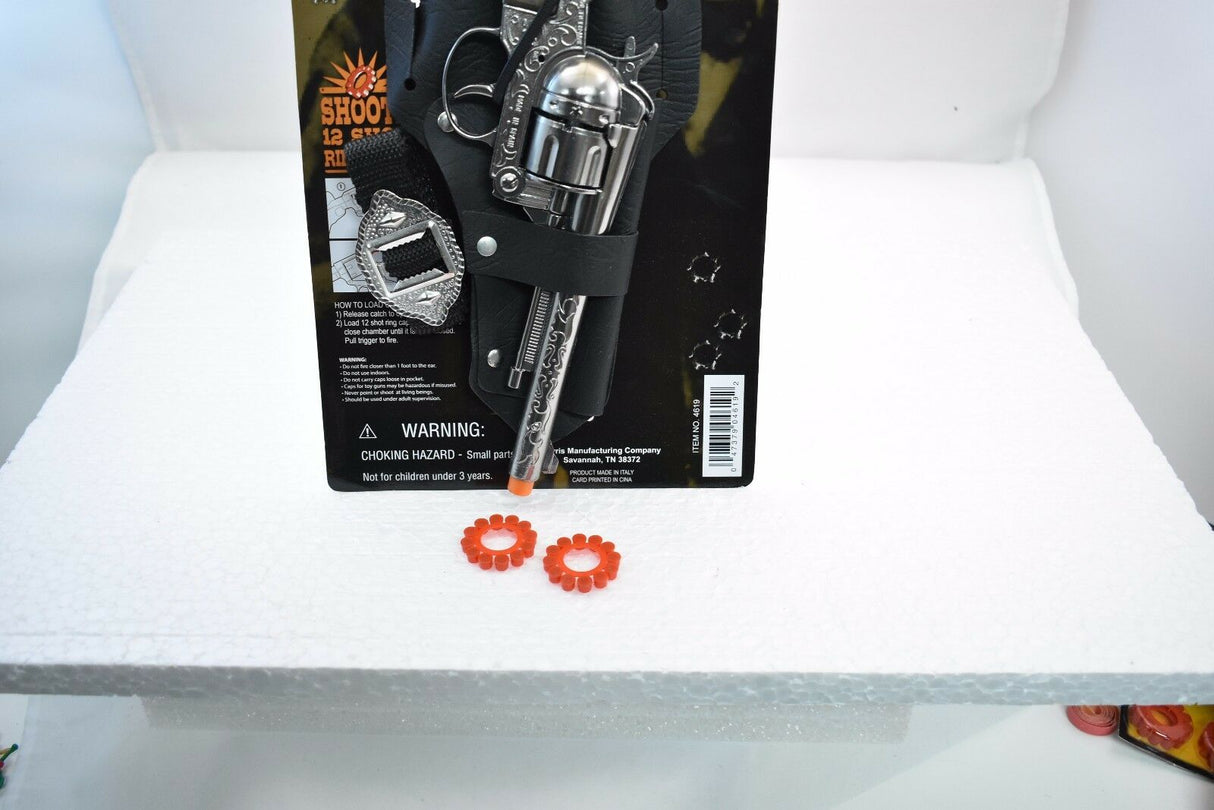 Holster set with revolver and small red accessories on a white surface for Parris Toys 4619