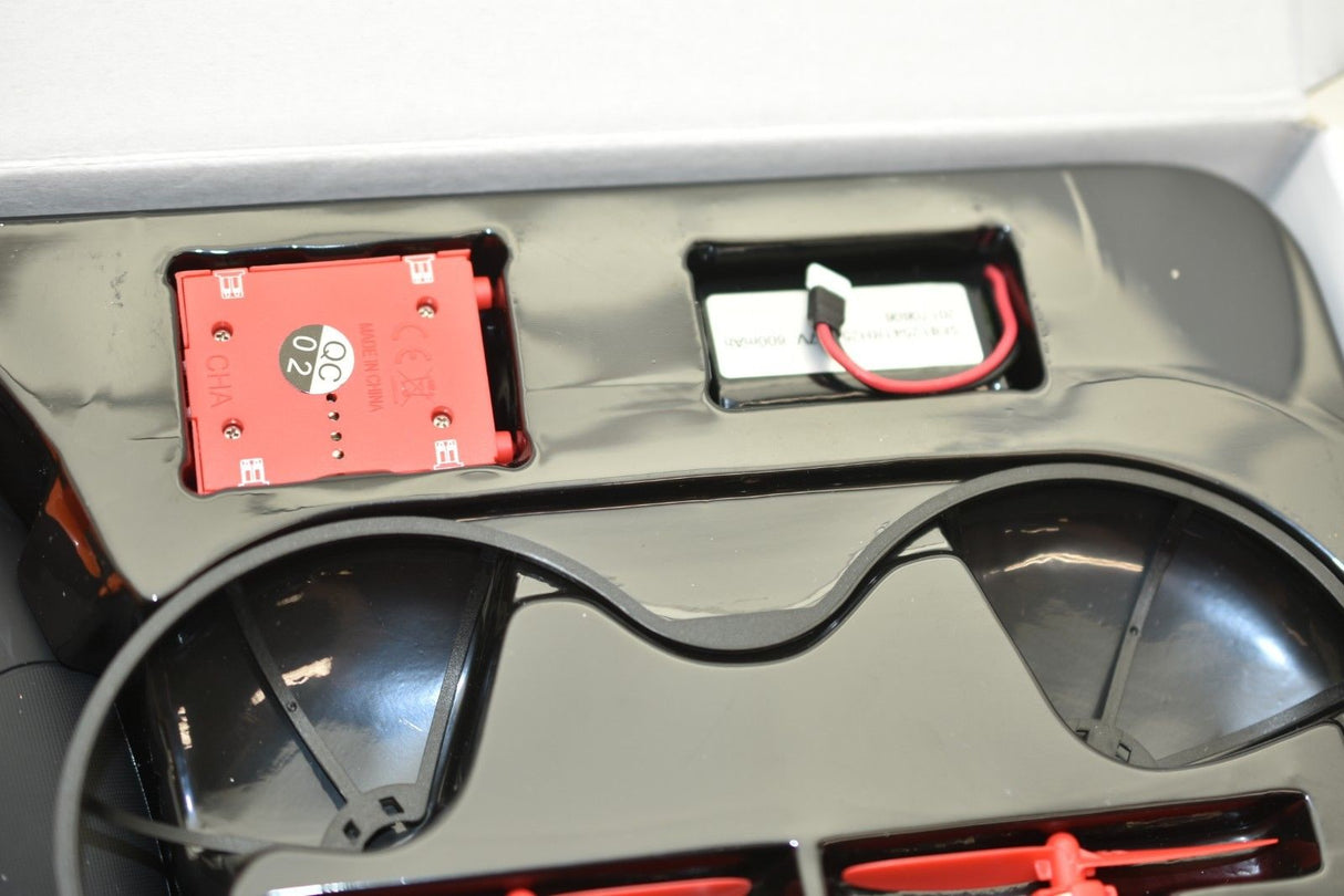 Quadcopter components: batteries and receiver modules in a case for IMEX 88805