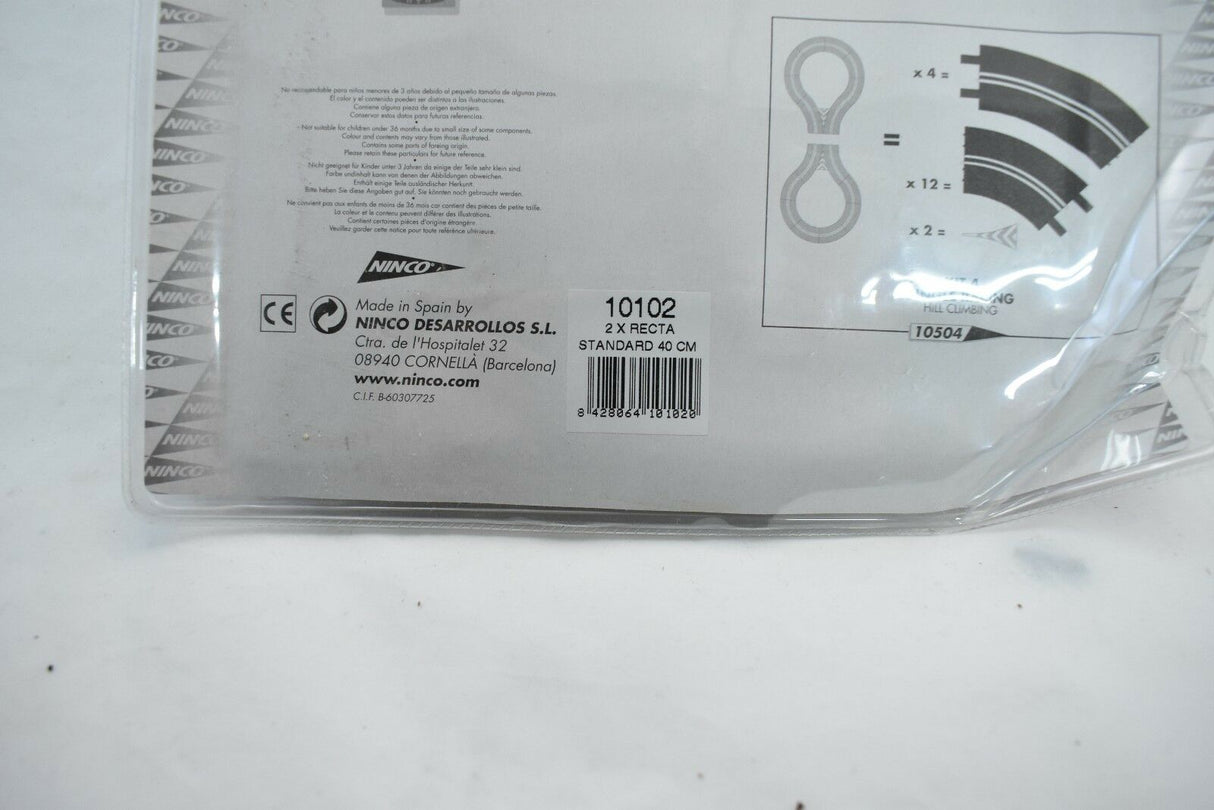 Packaging showing two straight 40cm medical rails, model 10102 for Ninco