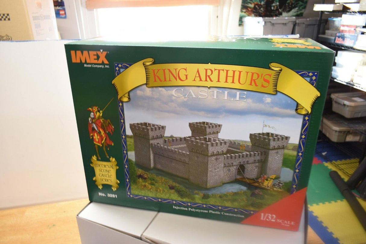 Model kit box art: King Arthur's Castle diorama for IMEX IMX3281, package view, product view 4