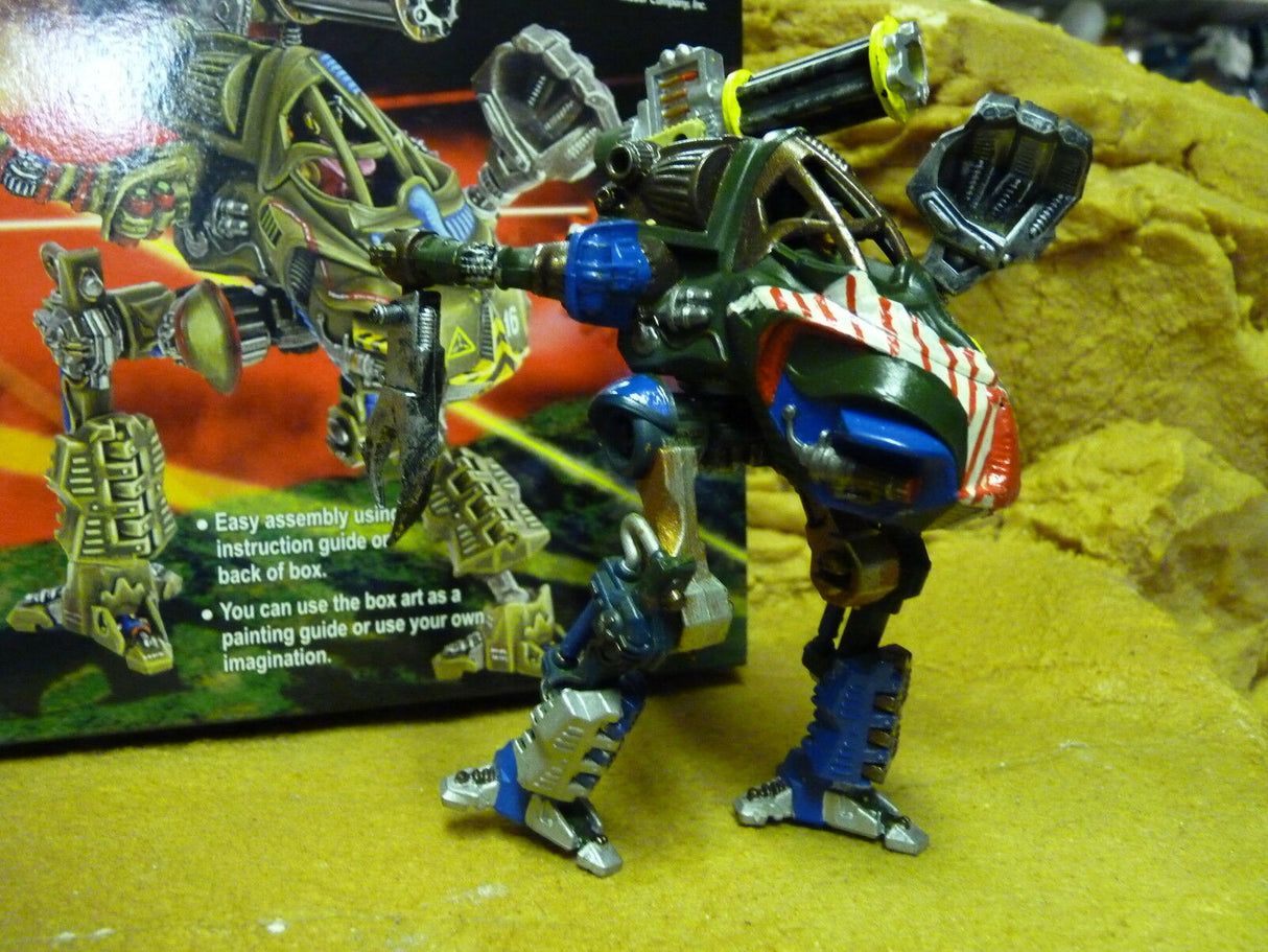 Action figure of a robot character with green and red accents for Robogear 6002
