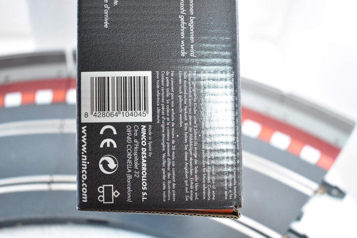 Product box showing lap counter details and model number for Ninco 10404